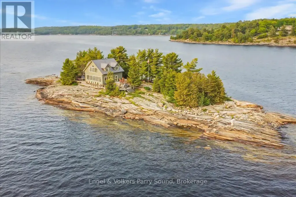 1 Three Tree Island, McDougall
